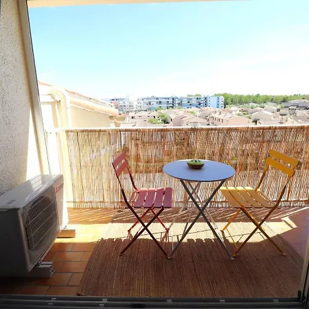 Duplex Climatise, 2 Pieces Avec Mezzanine, Parking Et Terrasse, Proche Et Commerces - Fr-1-307-235 *