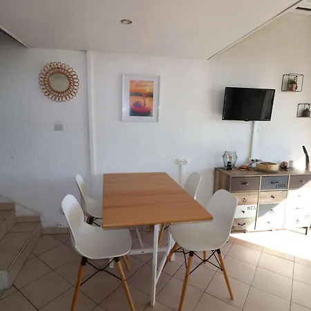 Apartmán Duplex Climatise, 2 Pieces Avec Mezzanine, Parking Et Terrasse, Proche Et Commerces - Fr-1-307-235