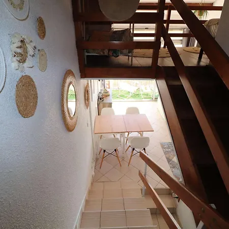 Duplex Climatise, 2 Pieces Avec Mezzanine, Parking Et Terrasse, Proche Et Commerces - Fr-1-307-235 * Le Grau-du-Roi